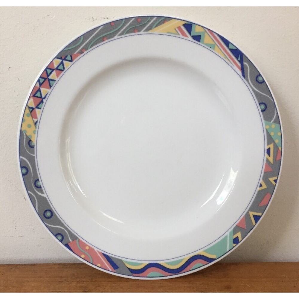 Vintage Mikasa Studio Nova Y0224 New Wave Memphis Vaporwave 8.25" Salad Plate